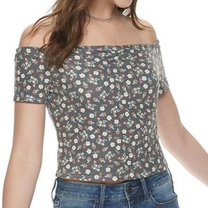 Off the Shoulder Cinched Front Floral Top